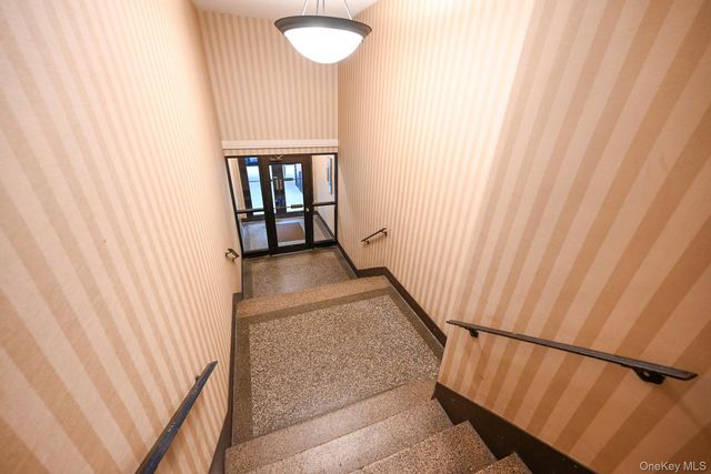 105-21 66th Avenue 5B, Forest Hills, NY 11375