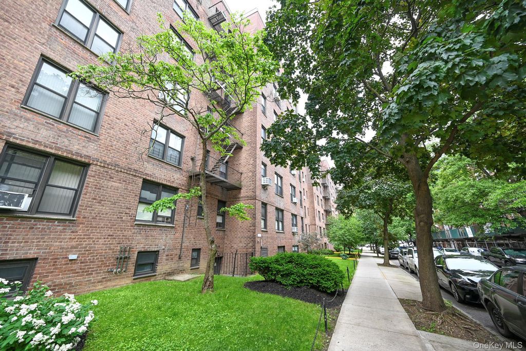105-21 66th Avenue 5B, Forest Hills, NY 11375