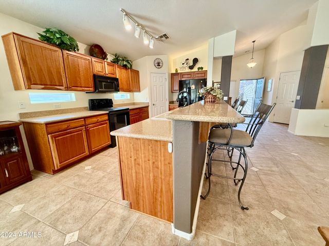 24 N Pamplona Lane, Casa Grande, AZ 85194