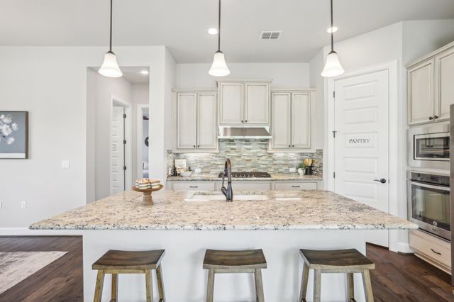 124 Dreaming Plum LN, San Marcos, TX 78666