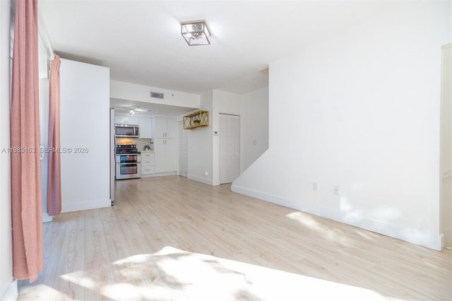 1611 SW 2nd Ct AA112, Miami, FL 33129
