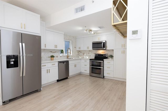 1611 SW 2nd Ct AA112, Miami, FL 33129