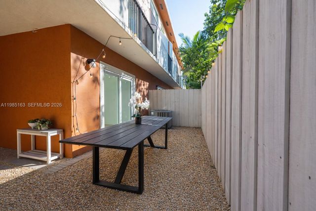 1611 SW 2nd Ct AA112, Miami, FL 33129