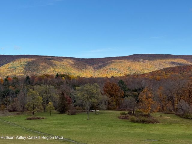 1131 E Ancram Road, Ancramdale, NY 12503