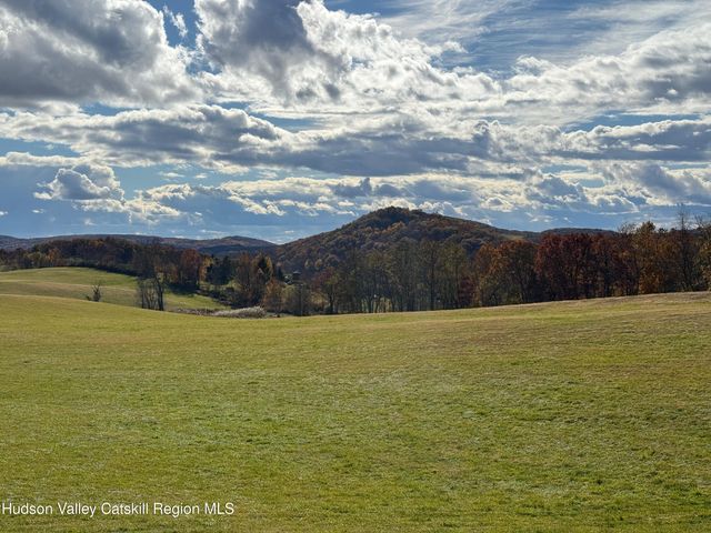 1131 E Ancram Road, Ancramdale, NY 12503