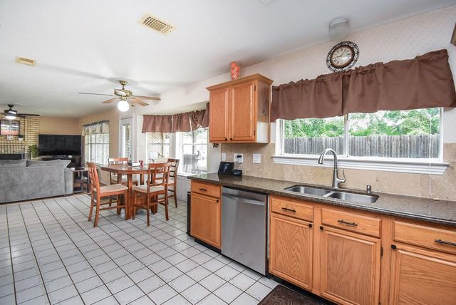 3643 Timothy Lane, Richmond, TX 77406