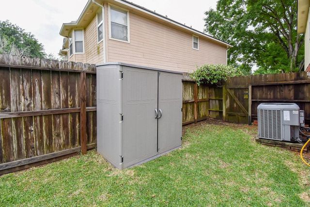 3643 Timothy Lane, Richmond, TX 77406