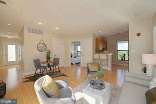 5201 WISCONSIN AVE NW #406, Washington, DC 20015