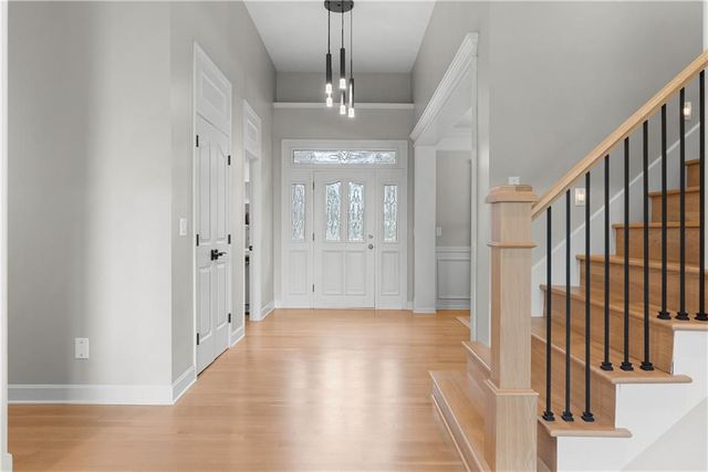 1105 NE Moss Point Road, Lee's Summit, MO 64064
