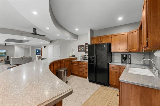1105 NE Moss Point Road, Lee's Summit, MO 64064