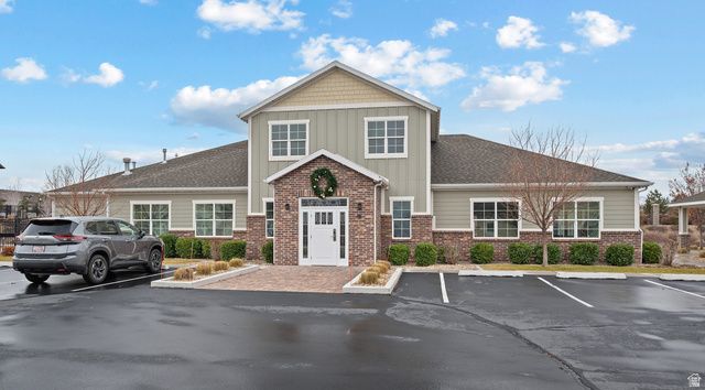 10489 S HARVEST GLORY DR, South Jordan, UT 84095