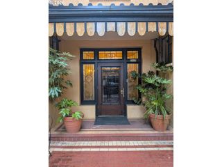 2829 Se BELMONT St 305, Portland, OR 97214