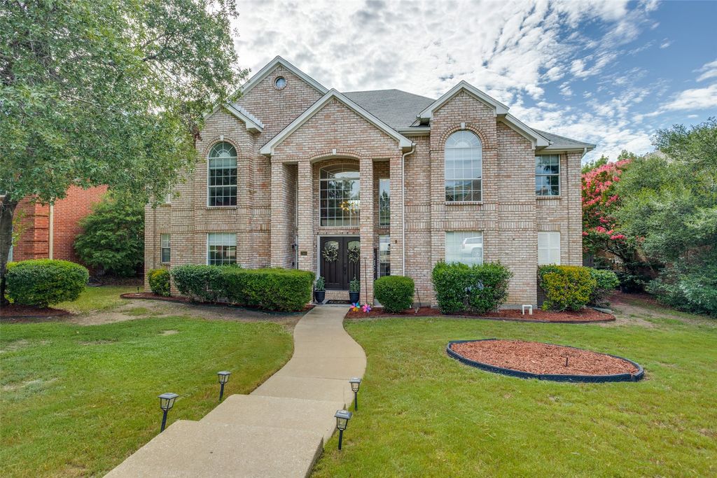 7305 Royal Crest Lane, Plano, TX 75025