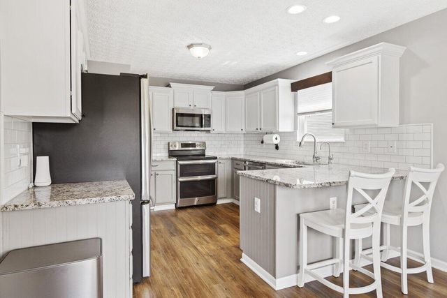 1635 England Drive, Columbus, OH 43240