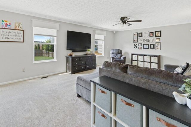 1635 England Drive, Columbus, OH 43240