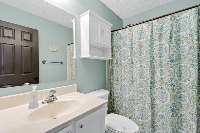 1635 England Drive, Columbus, OH 43240