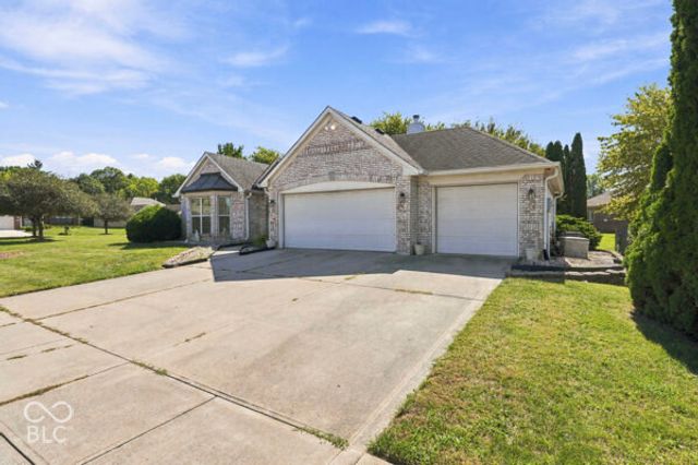 10915 Players Drive, Indianapolis, IN 46229