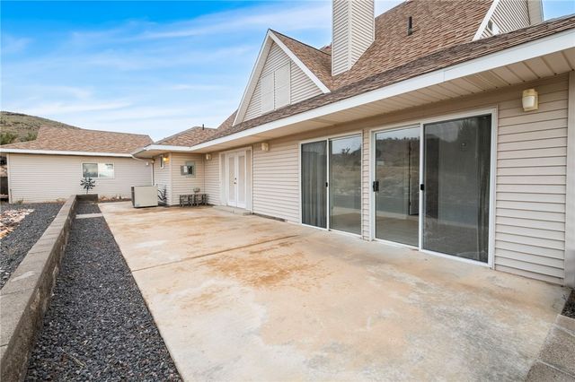 2905 S Surrey Loop, Kingman, AZ 86401