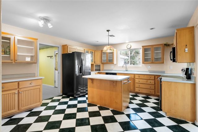 2905 S Surrey Loop, Kingman, AZ 86401