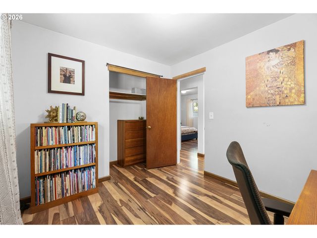 2032 Se 147TH Ave, Portland, OR 97233