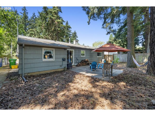 2032 Se 147TH Ave, Portland, OR 97233