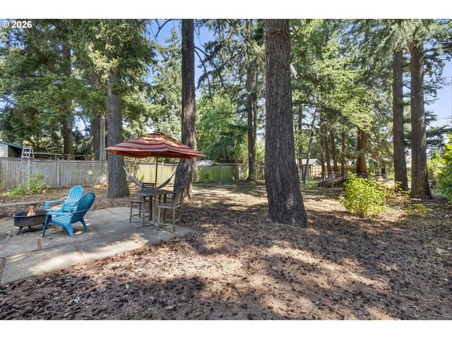 2032 Se 147TH Ave, Portland, OR 97233
