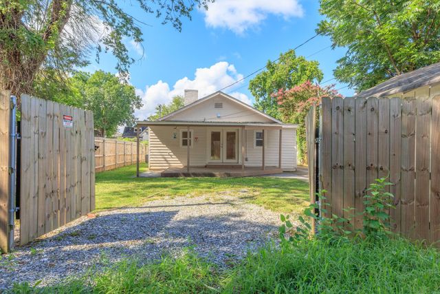 2403 Bailey Avenue, Chattanooga, TN 37404