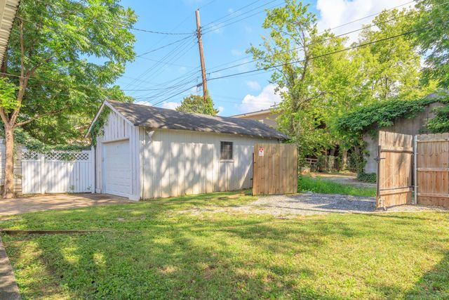 2403 Bailey Avenue, Chattanooga, TN 37404