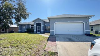 1716 SW 3rd PL, Cape Coral, FL 33991