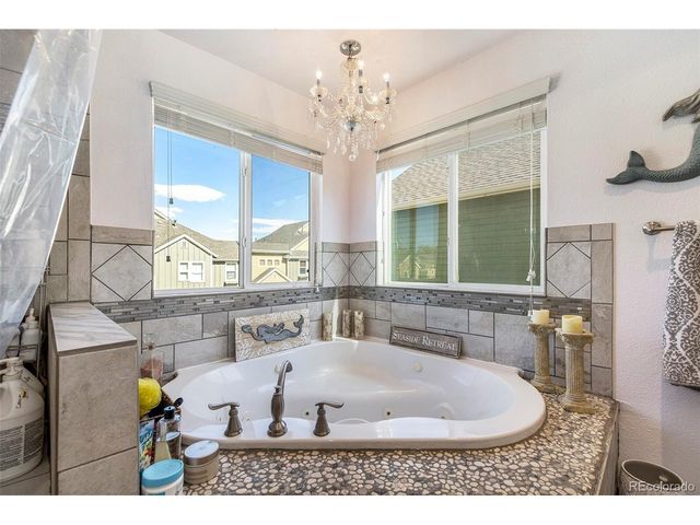 11058 Oswego St, Commerce City, CO 80640