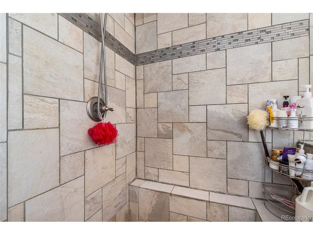 11058 Oswego St, Commerce City, CO 80640