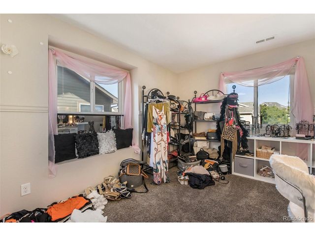 11058 Oswego St, Commerce City, CO 80640