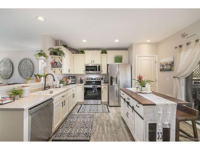 11058 Oswego St, Commerce City, CO 80640