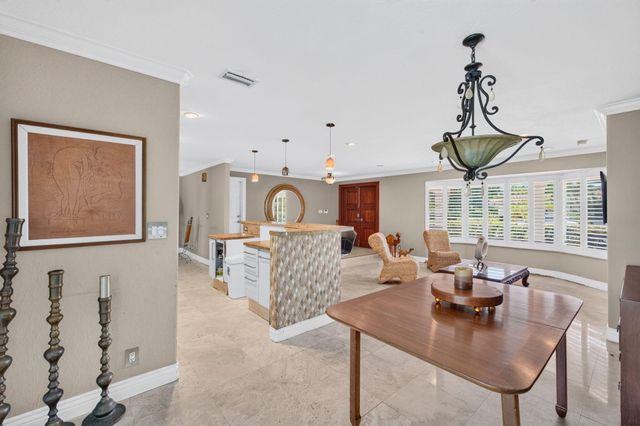 5581 NE 28TH Avenue, Fort Lauderdale, FL 33308