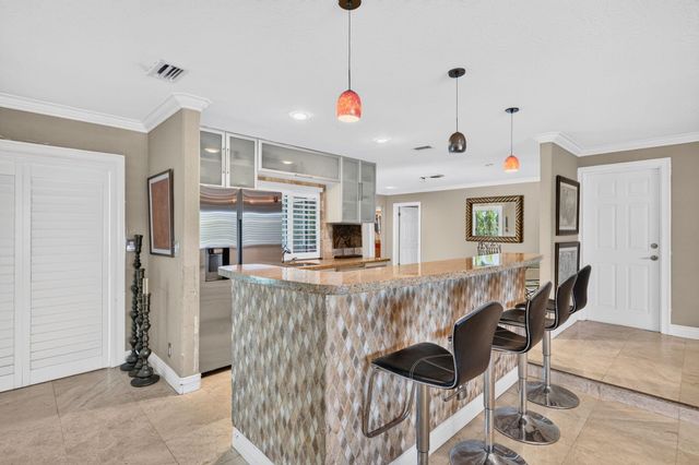5581 NE 28TH Avenue, Fort Lauderdale, FL 33308