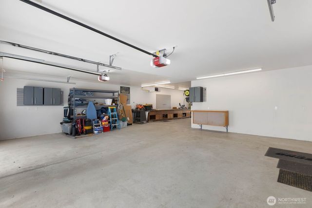 2181 Mariner Beach Drive, Oak Harbor, WA 98277