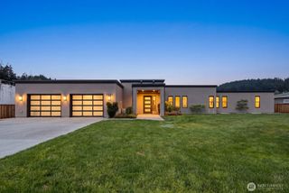 2181 Mariner Beach Drive, Oak Harbor, WA 98277