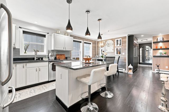 20 Cable Ave 16, Salisbury, MA 01952