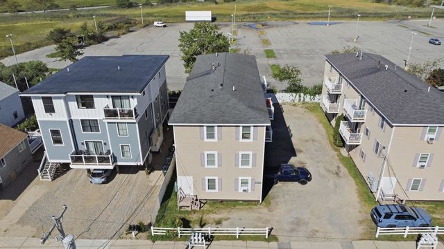 20 Cable Ave 16, Salisbury, MA 01952