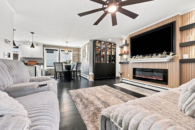 20 Cable Ave 16, Salisbury, MA 01952
