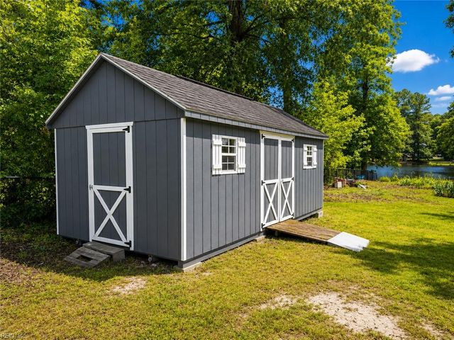 113 Beechwood DR, Franklin, VA 23851