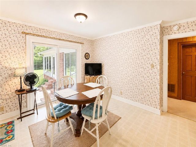 113 Beechwood DR, Franklin, VA 23851