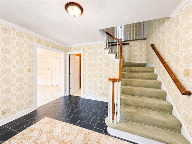 113 Beechwood DR, Franklin, VA 23851