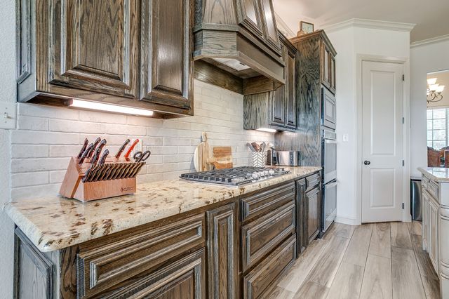 105 N Hadley Road, Godley, TX 76044