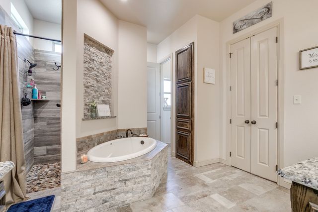 105 N Hadley Road, Godley, TX 76044