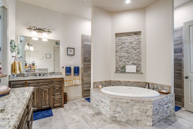 105 N Hadley Road, Godley, TX 76044