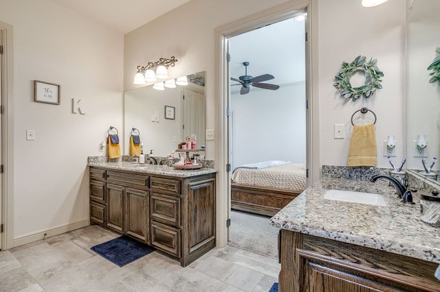 105 N Hadley Road, Godley, TX 76044