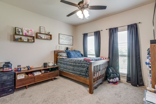 105 N Hadley Road, Godley, TX 76044