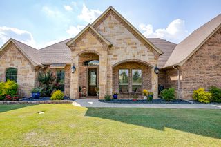 105 N Hadley Road, Godley, TX 76044