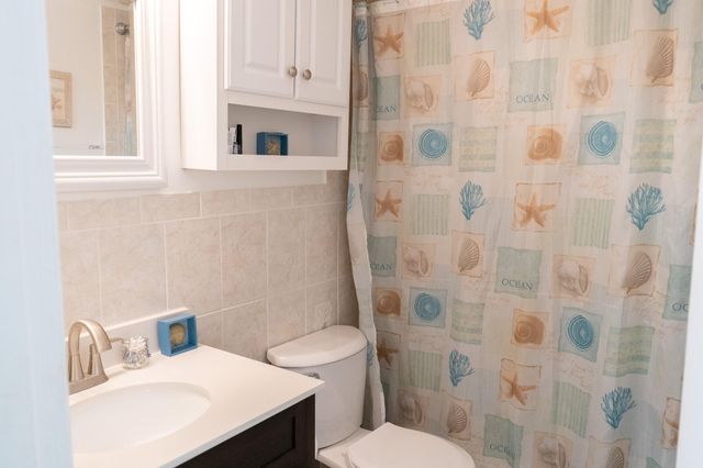 131 Easthampton F, West Palm Beach, FL 33417